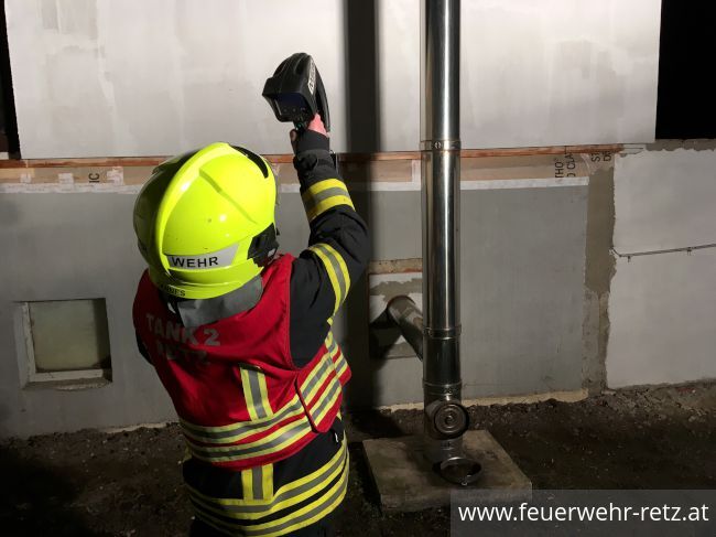 Foto 2, 12.02.2019, Brandeinsatz - Kaminbrand Foto 2, 12.02.2019, Brandeinsatz - Kaminbrand