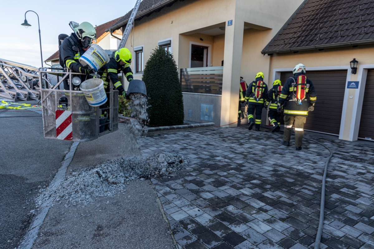 Foto 2, 21.11.2024, Brandeinsatz - Wohnhausbrand in Zellerndorf
