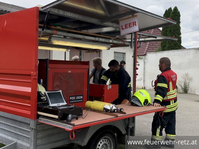 Foto 5, 19.07.2018, Brandeinsatz - Kellerbrand in Wohnhaus Foto 5, 19.07.2018, Brandeinsatz - Kellerbrand in Wohnhaus
