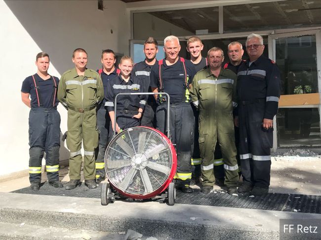 Foto 1, 20.08.2018, Übung Druckbelüfter - Einsatzmöglichkeiten und Anwendung Foto 1, 20.08.2018, Übung Druckbelüfter - Einsatzmöglichkeiten und Anwendung