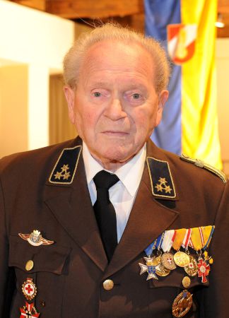 Copyright by Herbert Schleich