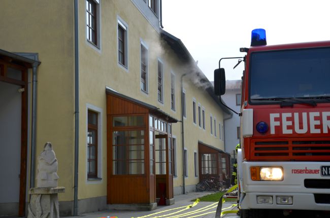 Foto 16, 26.03.2018, Übung in Betreuungseinrichtung - Zimmerbrand im Werkstättenbereich